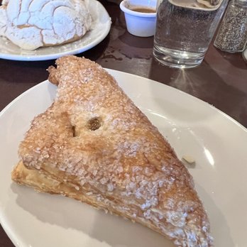 El Pueblo Bakery & Restaurant - Apple turnover. Available baked items aren't specified in the menu but you can order at the counter and they'll bring it to your table. - Mexican Near Me - Newhall, California El Pueblo Bakery & Restaurant - Apple turnover. Available baked items aren't specified in the menu but you can order at the counter and they'll bring it to your table. - Mexican Near Me - Newhall, California