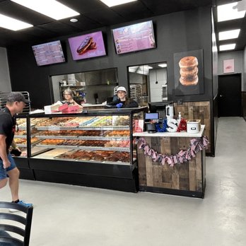 Donut Star Cafe - customers in a donut shop - Donuts Near Me - South Jordan, Utah Donut Star Cafe - customers in a donut shop - Donuts Near Me - South Jordan, Utah