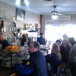 Bar Angarilla - Always very busy btwn 10am and 1pm