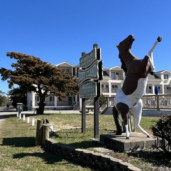 Pony Island - Hotels Near Me - Ocracoke, North Carolina