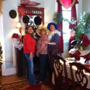 The New Leaf - The *girls* - Gift Shops Near Me - Riverton, New Jersey