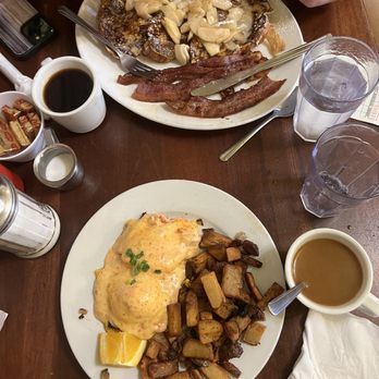 Bertie Lou's Cafe - Apple Croissant French toast & Polenta Benedict (both were on the 'Specials' menu for this day) - Breakfast & Brunch Near Me - Portland, Oregon Bertie Lou's Cafe - Apple Croissant French toast & Polenta Benedict (both were on the 'Specials' menu for this day) - Breakfast & Brunch Near Me - Portland, Oregon