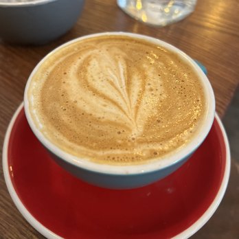 The Stray Bean - Coffee & Tea Near Me - Versailles, 78 The Stray Bean - Coffee & Tea Near Me - Versailles, 78