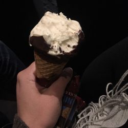 Hoyts - Choc top by Bulla