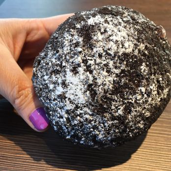 85°C Bakery Cafe-Orange - Chocolate cookie bread with crushed cookie bits on top - Coffee & Tea Near Me - Orange, California