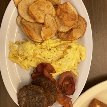 Helen's Kitchen - 2 eggs 2 sausage Pattie's. Bacon. Home potato's - Breakfast & Brunch Near Me - Jacksonville, North Carolina Helen's Kitchen - 2 eggs 2 sausage Pattie's. Bacon. Home potato's - Breakfast & Brunch Near Me - Jacksonville, North Carolina