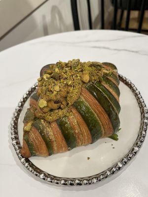 Lakon Paris Patisserie by null