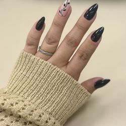 Jayden Nail Studio - First set I got with Jayden