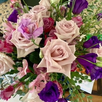 Blossom design - Beautiful 52nd Birthday and 26th anniversary bouquet for my wife. July 2022 - Florists Near Me - San Diego, California Blossom design - Beautiful 52nd Birthday and 26th anniversary bouquet for my wife. July 2022 - Florists Near Me - San Diego, California