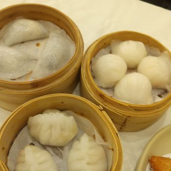 Graceful Vegetarian Restaurant - Steamed Mushroom & Fungus Dumplings, Mock Har Gow and Chiu Chow Dumplings - Vegetarian Near Me - Toronto, Ontario Graceful Vegetarian Restaurant - Steamed Mushroom & Fungus Dumplings, Mock Har Gow and Chiu Chow Dumplings - Vegetarian Near Me - Toronto, Ontario