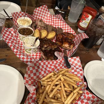 Smokin' Dave's BBQ - Barbeque Near Me - Denver, Colorado