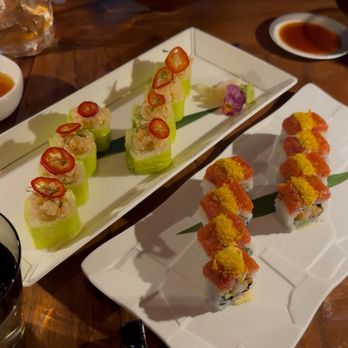 Mizumi - Scallop Tataki and Crispy Shrimp & Shrimp Tempura and Spicy Tuna rolls - Japanese Near Me - Las Vegas, Nevada