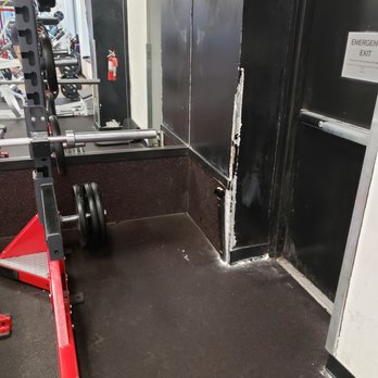 Fitness 19 - Elkridge - 1/20/22 more space for the corner squat rack. Walls still a mess though... - Gyms Near Me - Elkridge, Maryland Fitness 19 - Elkridge - 1/20/22 more space for the corner squat rack. Walls still a mess though... - Gyms Near Me - Elkridge, Maryland