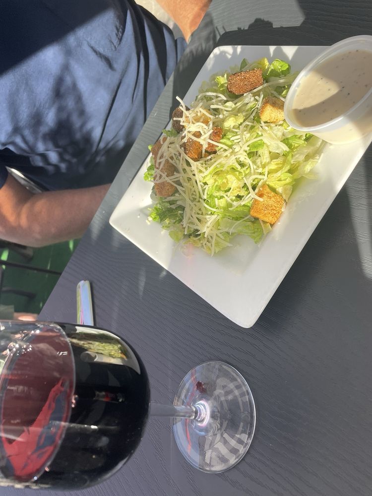 JW's Food & Spirits
