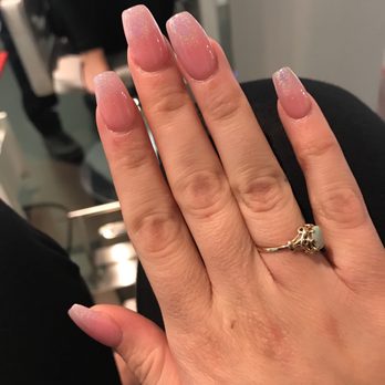 Guaranteed Nails - Nail Salons Near Me - Bronx, New York