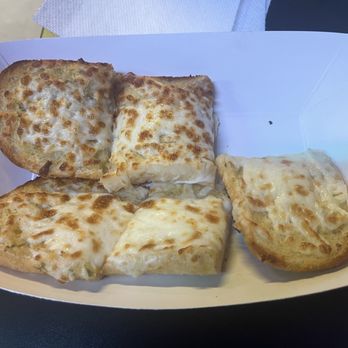 Cuivre River Pizza - Garlic cheese bread - Pizza Near Me - Moscow Mills, Missouri