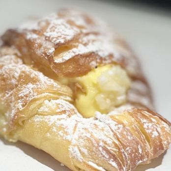 Gran Caffè Rione VIII - Croissant filled the a custard cream - Beer, Wine & Spirits Near Me - Rome, RM Gran Caffè Rione VIII - Croissant filled the a custard cream - Beer, Wine & Spirits Near Me - Rome, RM