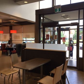 Wendy's - Entrance - Burgers Near Me - Scarborough, Ontario Wendy's - Entrance - Burgers Near Me - Scarborough, Ontario