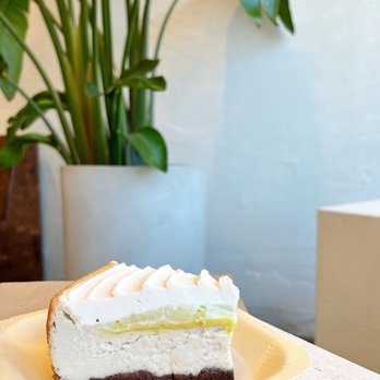 Tsuchi Cafe - Vanilla bean cheesecake - Japanese Near Me - Toronto, Ontario