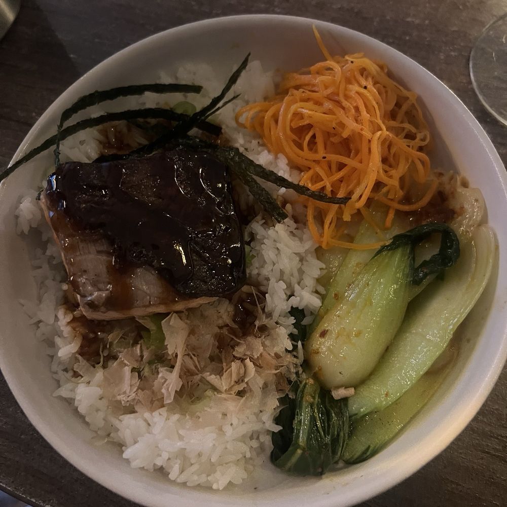 BLOOM - Salmon teriyaki bowl - Breakfast & Brunch Near Me - Lisbon, 11 BLOOM - Salmon teriyaki bowl - Breakfast & Brunch Near Me - Lisbon, 11