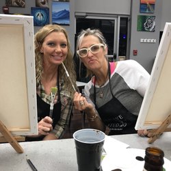 Creative Art & Wine Studio