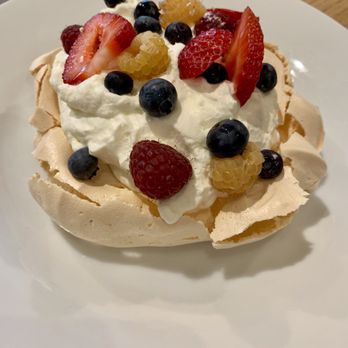 18 Reasons - Great British Bakeoff Pavlova - Venues & Event Spaces Near Me - San Francisco, California