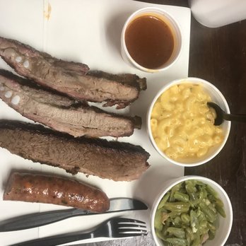 Cooper's Old Time Pit Bar-B-Que - Pork Ribs, Brisket, Sausage, green beans, Mac & Cheese, and sauce. - Barbeque Near Me - Llano, Texas