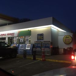 Lee's Famous Recipe Chicken - Store