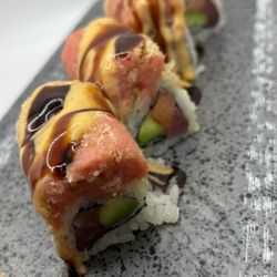 Mizu Sushi & Hibachi - Volcano roll
