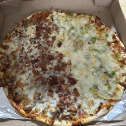 Buzzards Pizza - Half Chicken Fajitas and half cheeseburger pizza