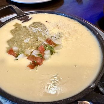 Bulevar Mexican Kitchen - Beans and Queso Dip. Yuuuuuummmmy! - Mexican Near Me - Austin, Texas