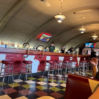 Quonset Pizza - Pizza Near Me - Waukegan, Illinois Quonset Pizza - Pizza Near Me - Waukegan, Illinois