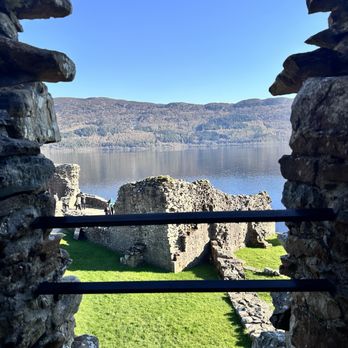 Highland Experience Tours - Loch Ness from Urquhart Castle - Tours Near Me - Edinburgh, EDH