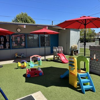 Nobis Preschool - Infants play yard - Child Care & Day Care Near Me - Costa Mesa, California Nobis Preschool - Infants play yard - Child Care & Day Care Near Me - Costa Mesa, California