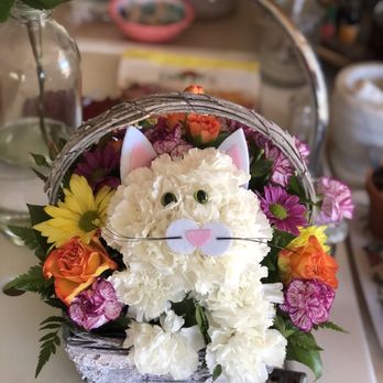 Christine's Flowers - Florists Near Me - Visalia, California
