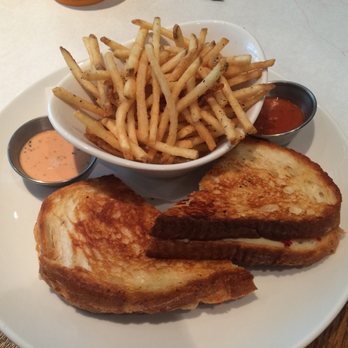 Maplewood Kitchen and Bar - Grilled Cheese - Breakfast & Brunch Near Me - Cincinnati, Ohio Maplewood Kitchen and Bar - Grilled Cheese - Breakfast & Brunch Near Me - Cincinnati, Ohio
