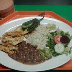 La Ceiba Restaurante Salvadoreño - Delicious Grill Chicken