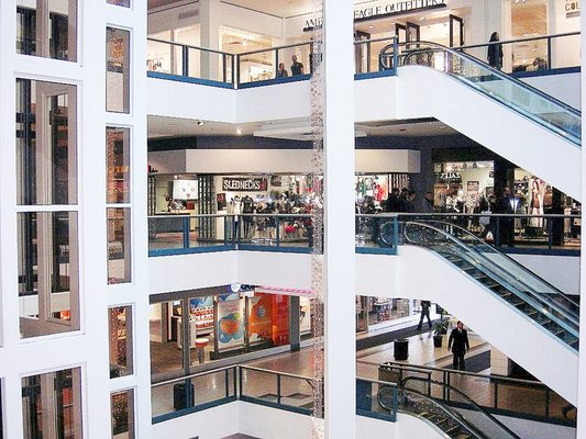 Anchorage 5th Avenue Mall by null