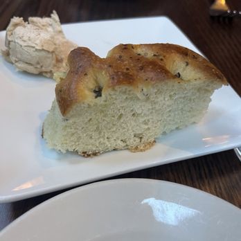 Mountain Room - Focaccia bread with date butter - American Near Me - Yosemite Valley, California Mountain Room - Focaccia bread with date butter - American Near Me - Yosemite Valley, California