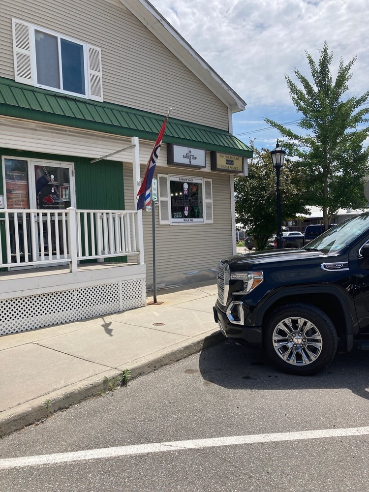 ESSEX BARBER SHOP Updated August 2024 38C Park St, Essex, Vermont