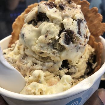 Sub Zero Nitrogen Ice Cream - Desserts Near Me - Indianapolis, Indiana
