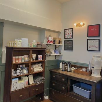 Keeper Coffee - Interior - Coffee & Tea Near Me - Portland, Oregon Keeper Coffee - Interior - Coffee & Tea Near Me - Portland, Oregon