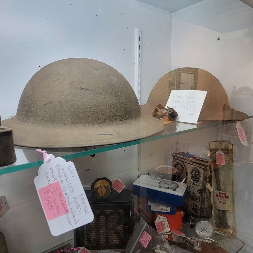 Escondido Antique Mall - hats - Antiques Near Me - Escondido, California
