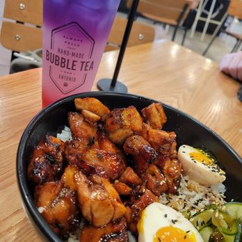Artea - Culebra Commons - Teriyaki chicken bowl and butterfly pea tea - Asian Fusion Near Me - San Antonio, Texas