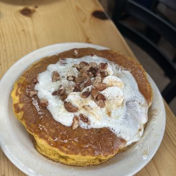 Allen's Corner Diner - Delicious Pumpkin pancakes - Breakfast & Brunch Near Me - Hampshire, Illinois