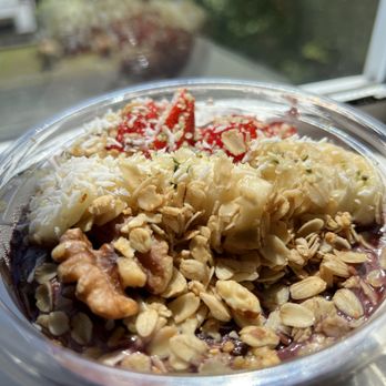 Booster Juice - Juice Bars & Smoothies Near Me - West Vancouver, British Columbia