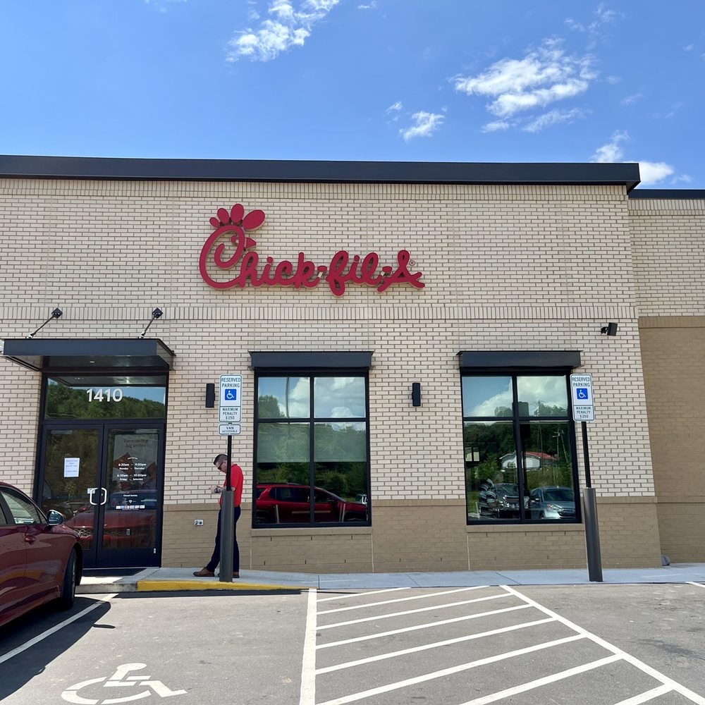 Chick-fil-A - Exterior - Fast Food Near Me - Franklin, North Carolina Chick-fil-A - Exterior - Fast Food Near Me - Franklin, North Carolina
