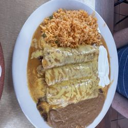 Rancho's Taquieria - Enchilada de fajita