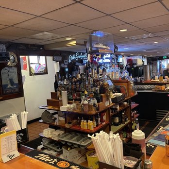 Cantler's Riverside - well stocked bat - Seafood Near Me - Annapolis, Maryland Cantler's Riverside - well stocked bat - Seafood Near Me - Annapolis, Maryland