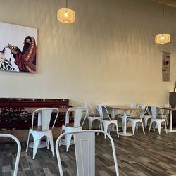MoQana  - Interior